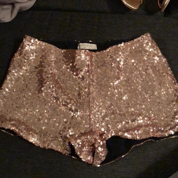 Love Culture Pants - Gold sequin shorts